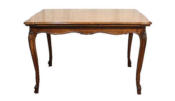 rechteckiger Tisch mit zwei Erweiterungsplatten in Eiche 