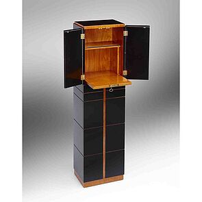 offener Barschrank von Miazzo in schwarzem Klavierlack mit gewischten Kanten