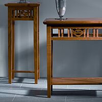 Form exclusiv Avignon Beistelltisch und Blumensäule mit Raute