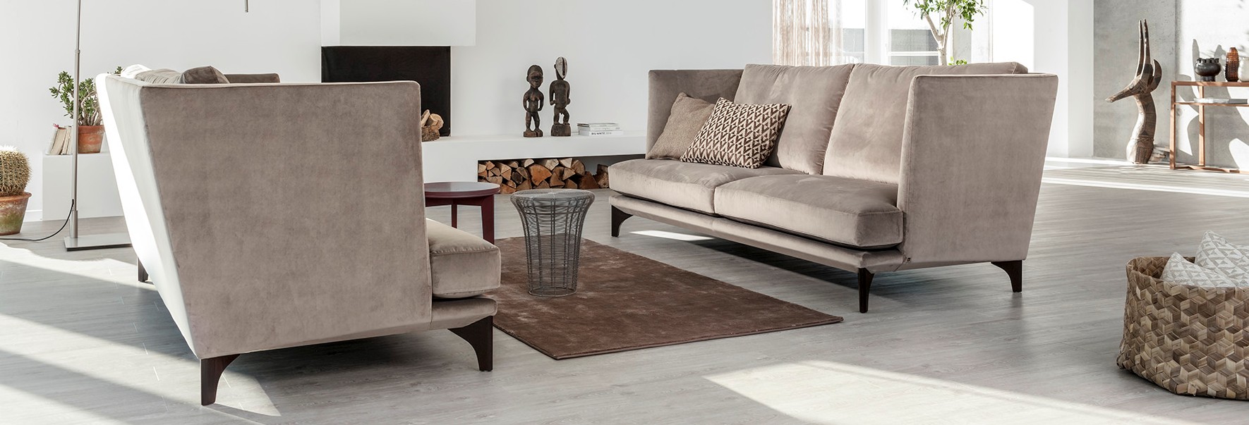 Polo Loung Sofas vis a vis Bielefelder Werkstätten