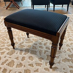 antiker Hocker, viktorianisch mit gepolsteter Sitzfläche