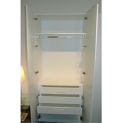 Kleiderschrank Innenewinteilung Sonderpreis 