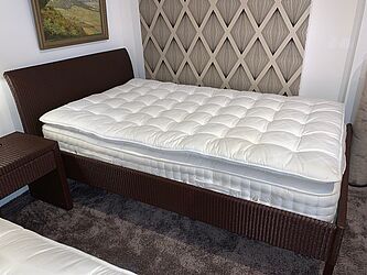 Bettgestell 609, F. Alvico braunes Loom-Geflecht zum Sonderpreis 