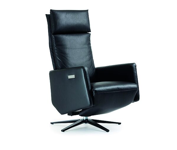 BW Funktionssessel Charly in scharzem Leder mit poliertem Sternfuß als Sonderangebot.
