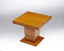 quadratischer höhenverstellbarer Tisch in Kirschbaum mittlere Position 
