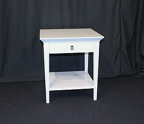 Beistelltisch Amade in weiß von Wiener Werkstätten zum Sonderpreis 